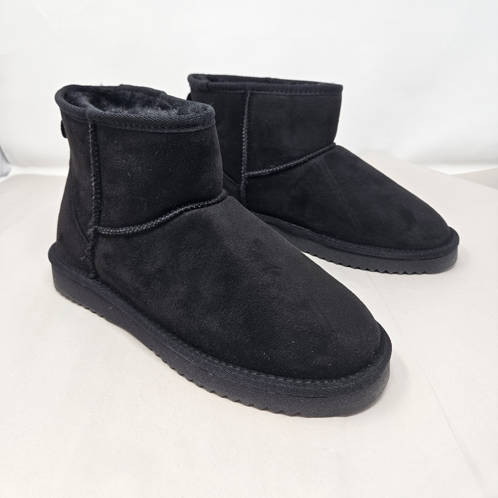 Dream Pairs Womens Mini Boots Sz 8 Black Faux Suede & Fur Pull On Winter Casual